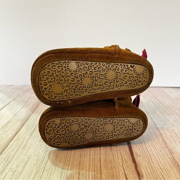 Infant Baby UGG Leather Boots Size 4/5 Chestnut Brown With Pink Bow Cozy Warm - Picture 6 of 14